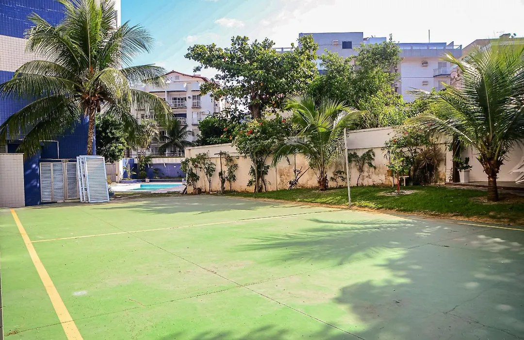 Apto confortável a 200m da Praia do Forte CEE202-1