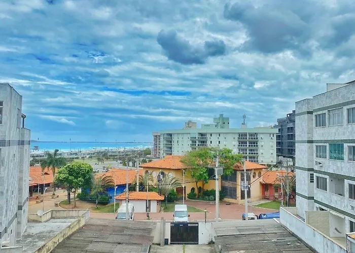 Apto Amplo e Pertinho da Praia do Forte - ELI410